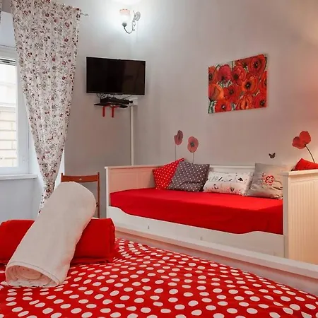 Bed And Colors Rome
