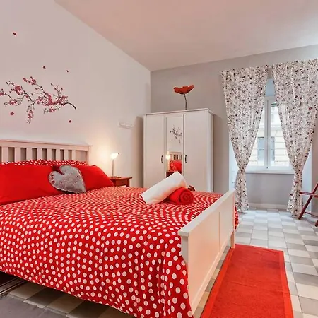 Bed And Colors * Rome